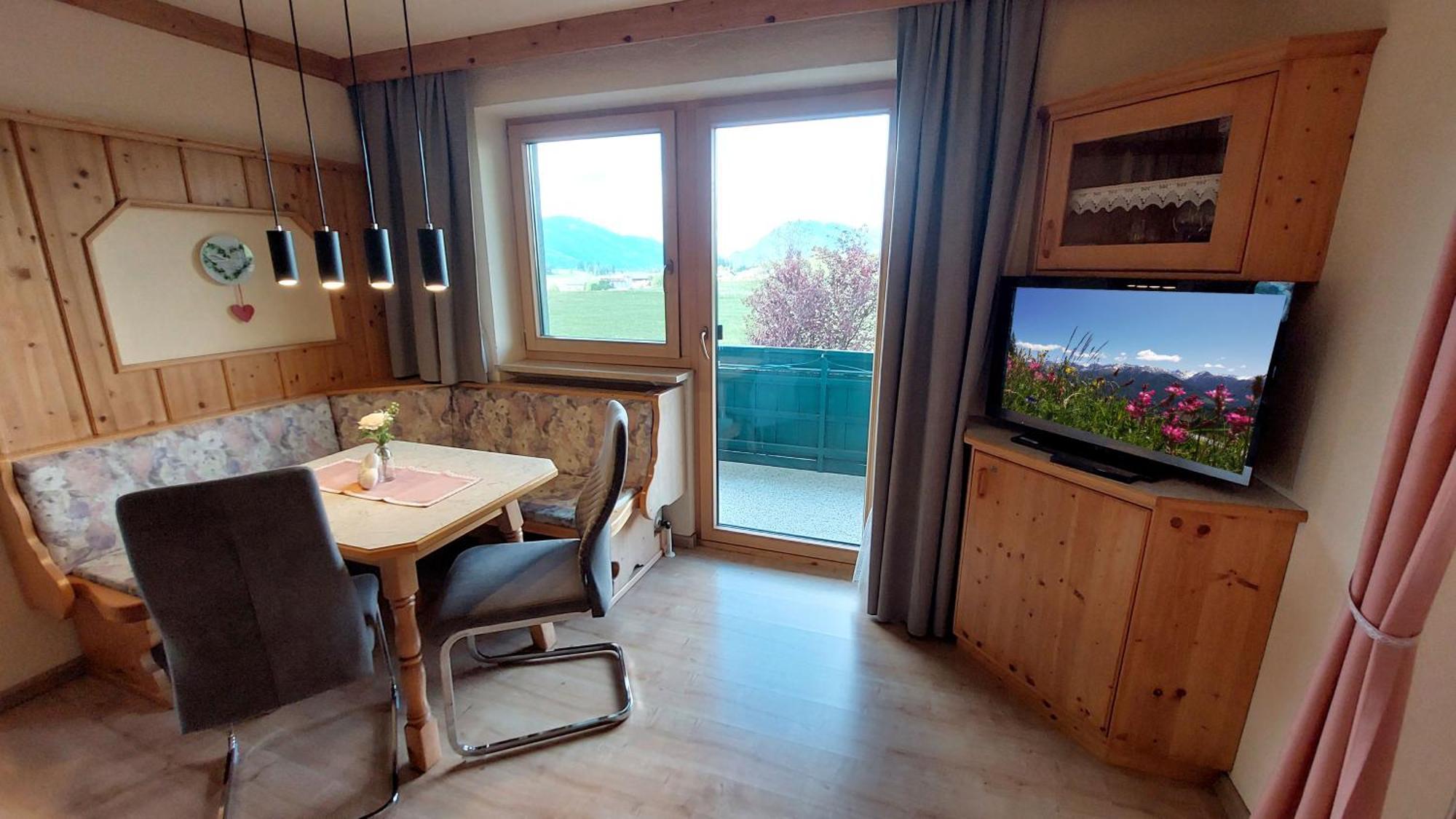 Adlerhof Am Sonnenplateau Hotell Mieming Exteriör bild